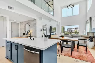 More Details about MLS # 250035659 : 2460 COMMUNITY LANE UNIT 8