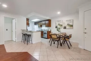 Photo #1: 250035669 Listing 