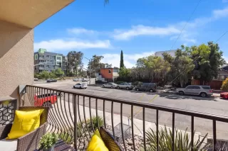 Photo #4: 250035689 Listing