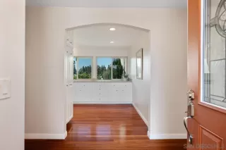 Photo #2: 250035693 Listing 