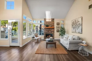 Photo #1: 250035704 Listing 