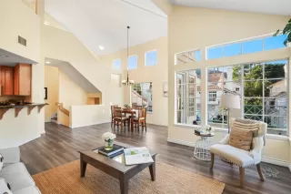 Photo #5: 250035704 Listing 