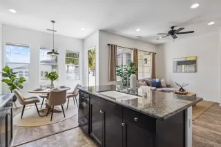 Photo #5: 250035778 Listing