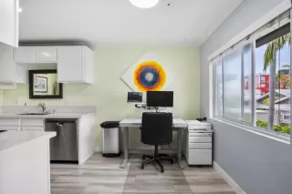 Photo #5: 250035797 Listing