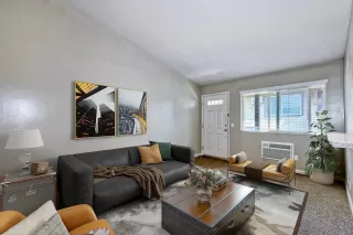 Photo #4: 250035807 Listing 