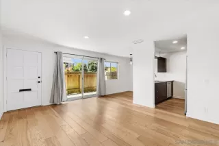 Photo #5: 250035811 Listing