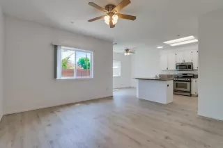 Photo #2: 250035842 Listing 