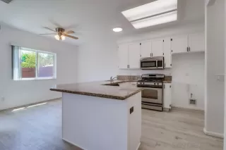 Photo #4: 250035842 Listing 