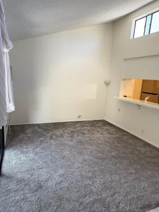 Photo #3: 250035849 Listing