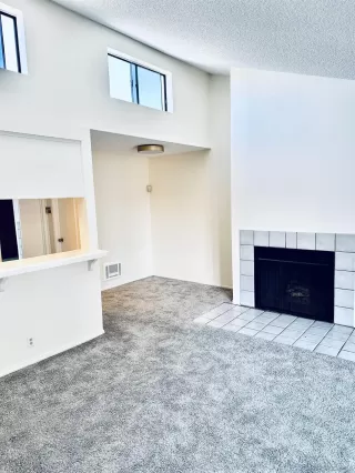 Photo #4: 250035849 Listing