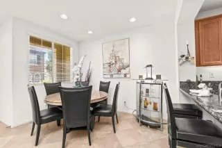 Photo #4: 250035857 Listing