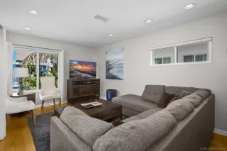 Photo #1: 250035878 Listing 