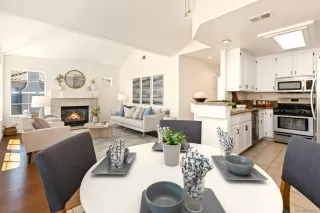 Photo #1: 250035900 Listing