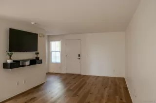 Photo #3: 250035923 Listing