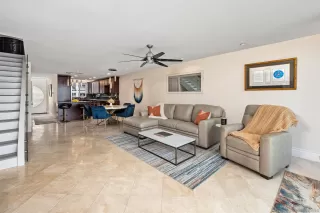 Photo #5: 250035959 Listing