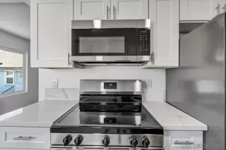 Photo #2: 250036006 Listing 