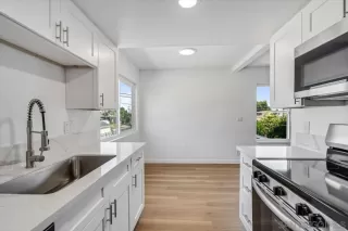 Photo #3: 250036006 Listing 