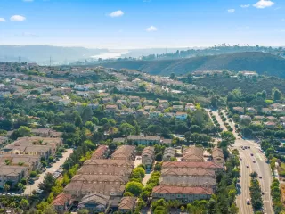 Photo #3: 250036049 Listing