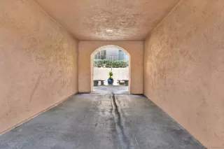 Photo #3: 250036096 Listing 