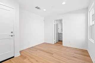 Photo #4: 250036097 Listing 