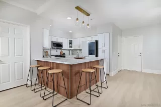 Photo #6: 250036125 Listing