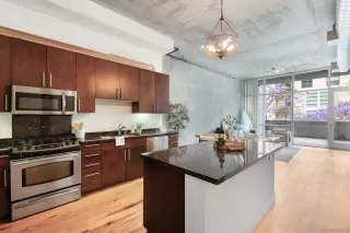 Photo #5: 250036269 Listing