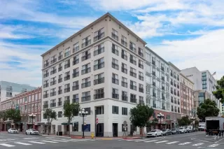 Photo #1: 250036288 Listing 