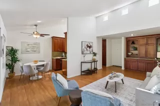 Photo #2: 250036327 Listing