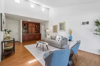 Photo #3: 250036327 Listing