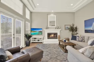 Photo #1: 250036347 Listing 