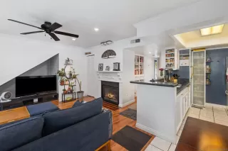 Photo #3: 250036378 Listing 