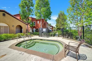 Photo #2: 250036399 Listing 