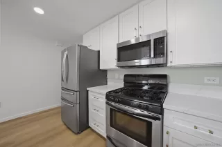 Photo #6: 250036415 Listing