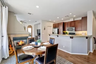 Photo #4: 250036448 Listing