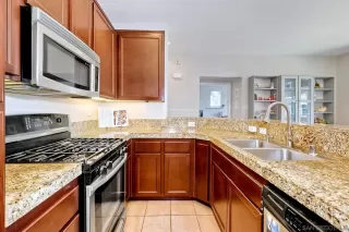 Photo #6: 250036448 Listing