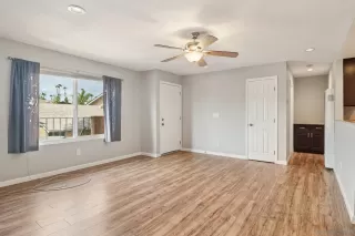 Photo #2: 250036498 Listing 