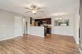 Photo #3: 250036498 Listing 