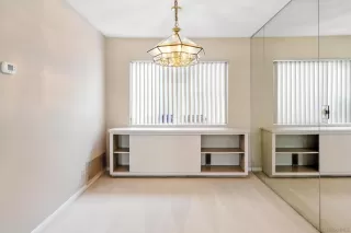 Photo #5: 250036738 Listing