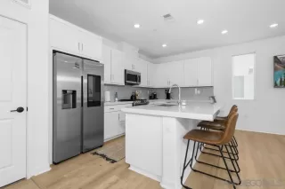 Photo #6: 250036756 Listing 