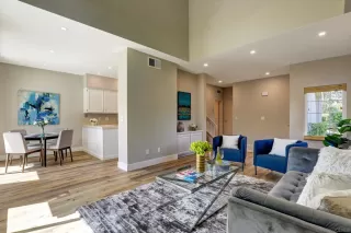 Photo #2: 250036815 Listing