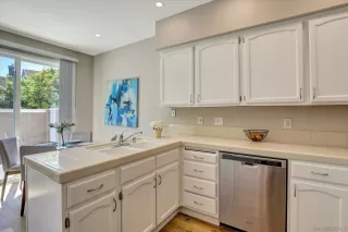 Photo #5: 250036815 Listing