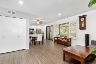 Photo #2: 250036850 Listing 