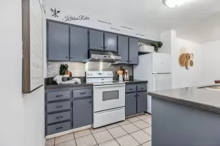 Photo #5: 250036881 Listing