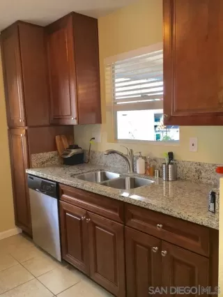 Photo #2: 250036903 Listing