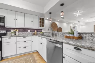 Photo #5: 250036908 Listing 