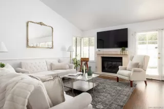 Photo #3: 250036941 Listing