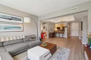 Photo #2: 250036947 Listing 