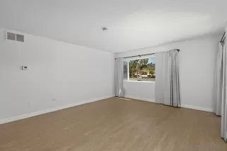 Photo #1: 250036949 Listing