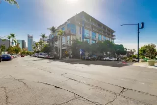 Photo #1: 250036979 Listing 