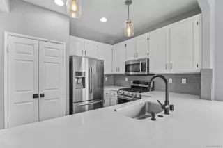 Photo #5: 250037025 Listing 